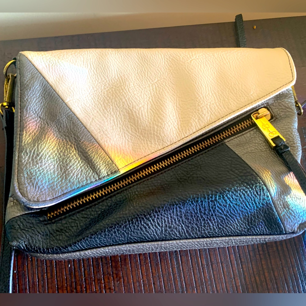 Jessica Simpson geometric silver crossbody